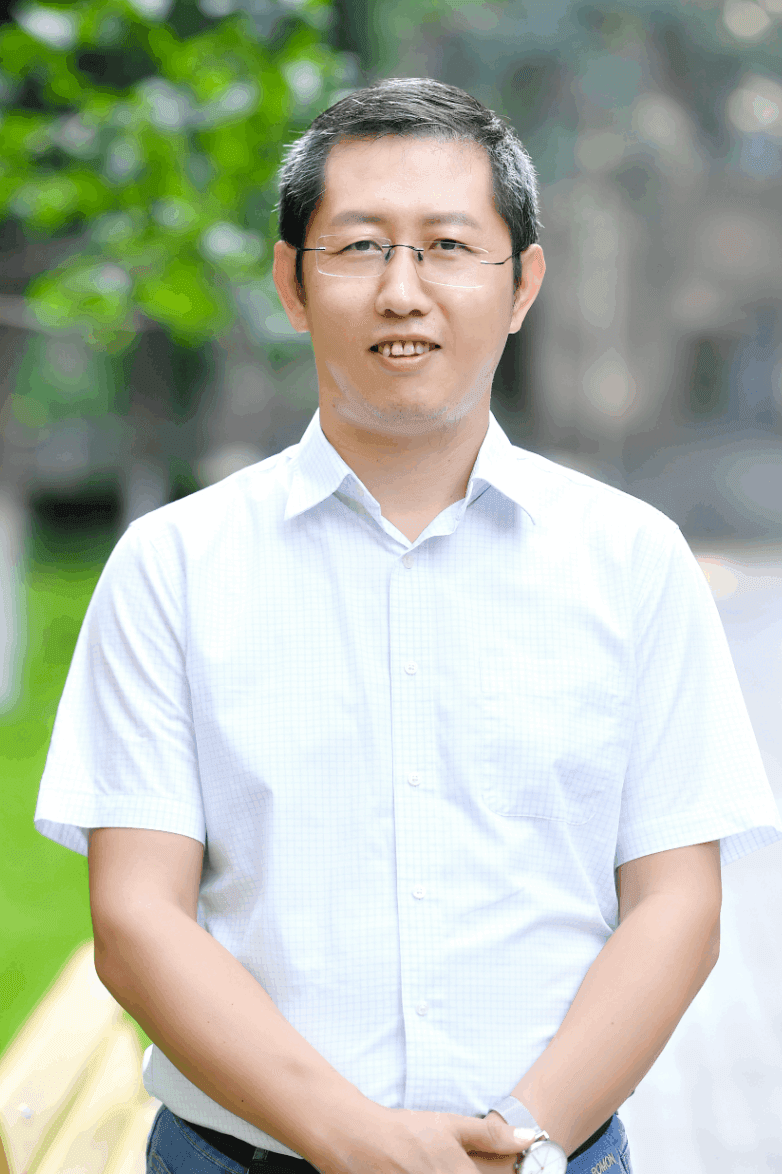 卢春明